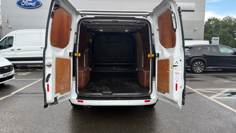 Ford Transit Custom 300 L2 Diesel Fwd 2.0 EcoBlue 130ps Low Roof Limited Van